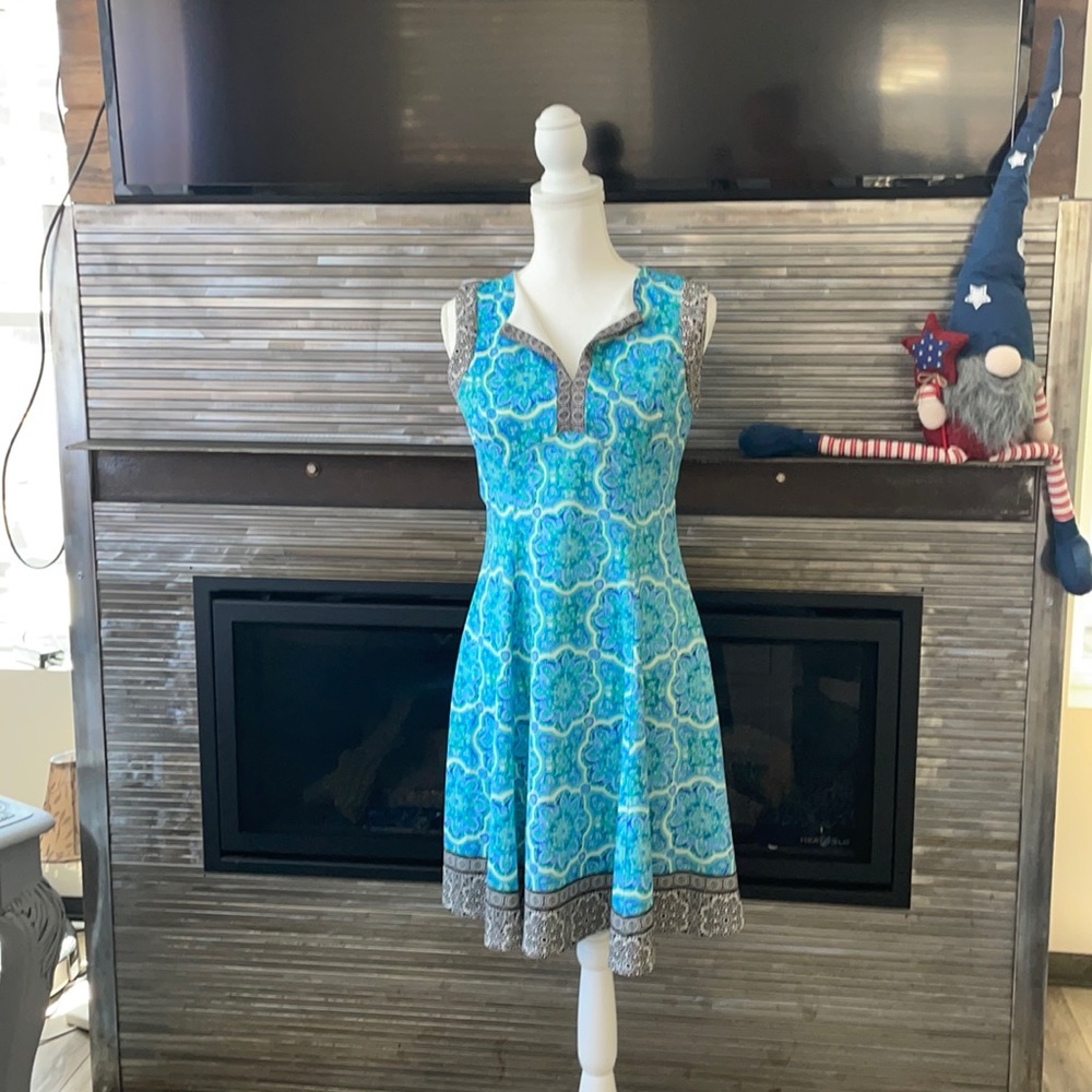 Summer Dress bought at Dress Barn for 48$ Like new condition.